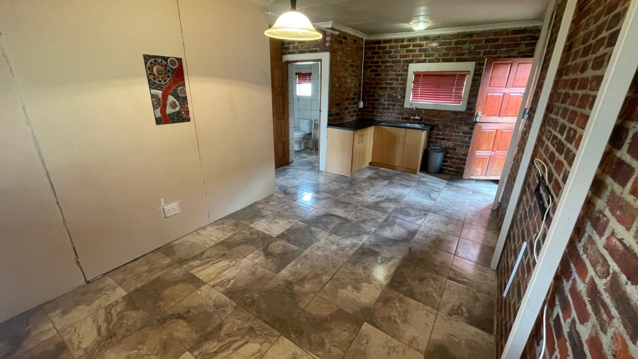 3 Bedroom Property for Sale in Harpington A H North West